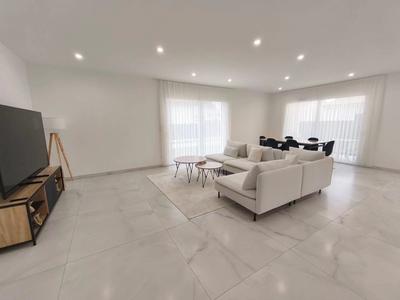 Maison - 113 m² - 4 pièces