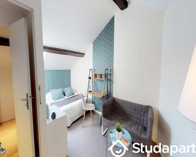 Chambre - 90 m² - 1 pièce