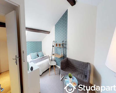 Chambre - 90 m² - 1 pièce