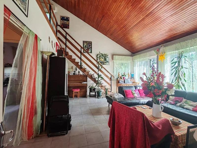 Maison - 165 m² - 8 pièces