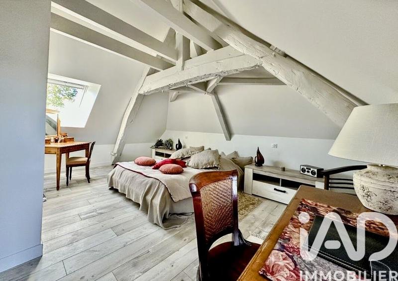 Maison - 368 m² - 10 pièces