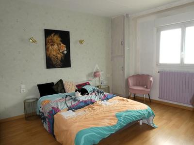 Maison - 135 m² - 6 pièces