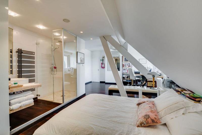 Maison - 250 m² - 8 pièces