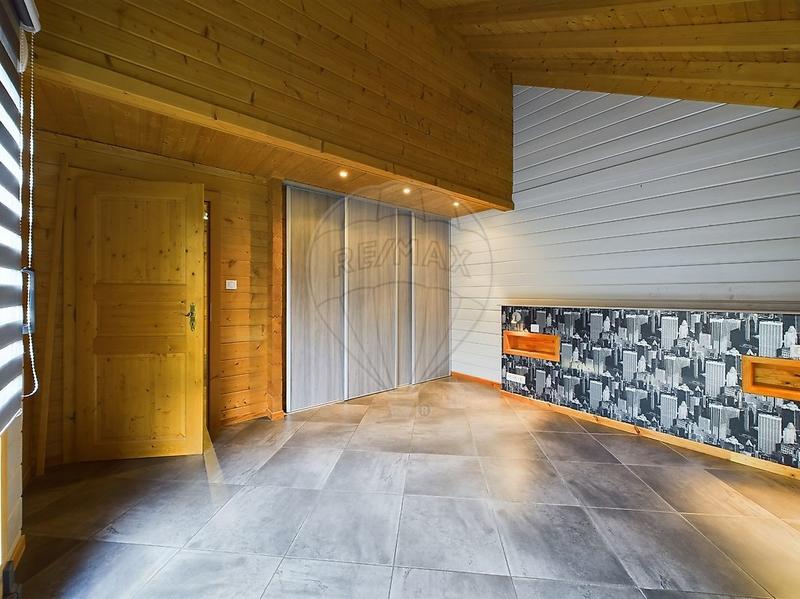 Maison - 155 m² - 4 pièces