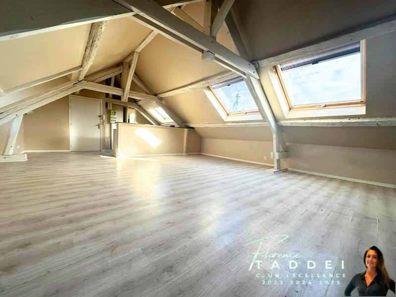 Appartement - 85 m² - 4 pièces