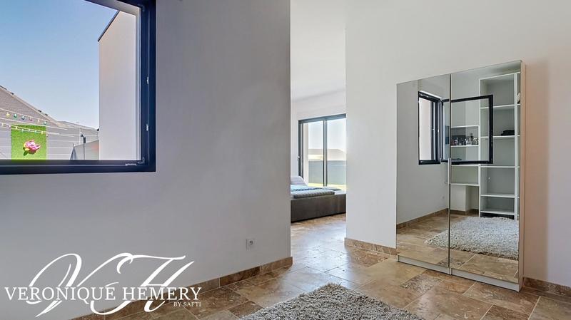 Maison - 198 m² - 5 pièces