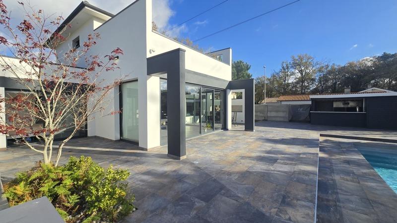 Maison - 134 m² - 4 pièces