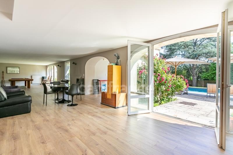 Maison bourgeoise - 396 m² - 12 pièces