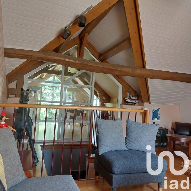 Maison - 215 m² - 8 pièces