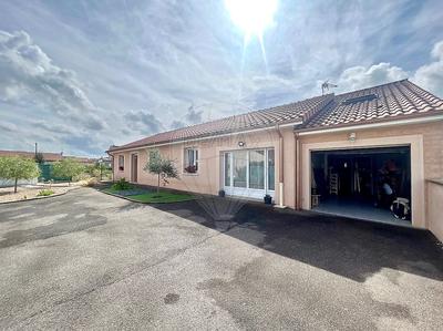 Maison - 156 m² - 7 pièces