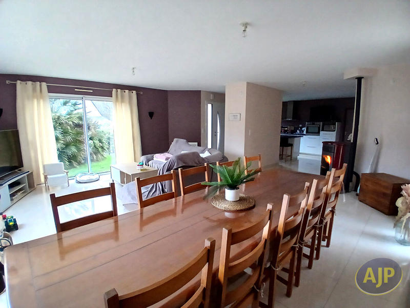 Maison - 120 m² - 4 pièces