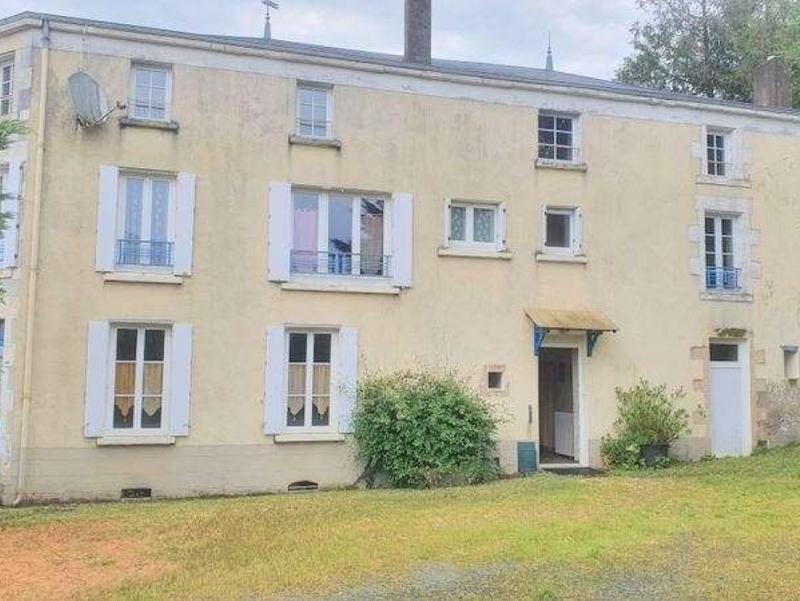 Maison - 420 m² - 10 pièces