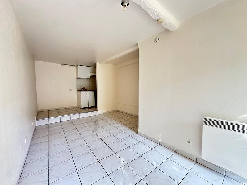 Studio - 24 m² - 1 pièce