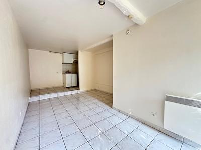 Studio - 24 m² - 1 pièce