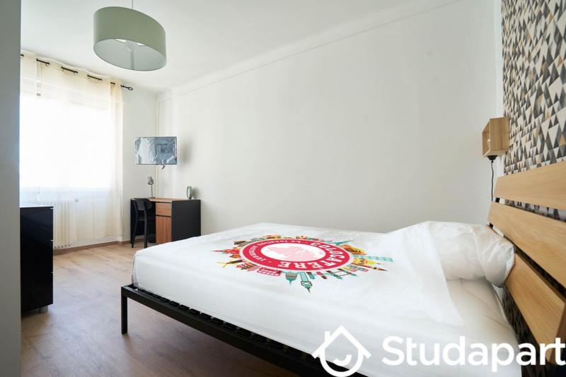 Chambre - 9 m² - 1 pièce