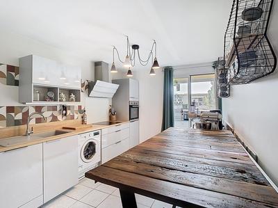 Appartement - 85 m² - 4 pièces