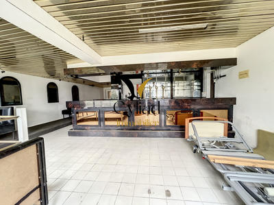 Local commercial - 420 m²