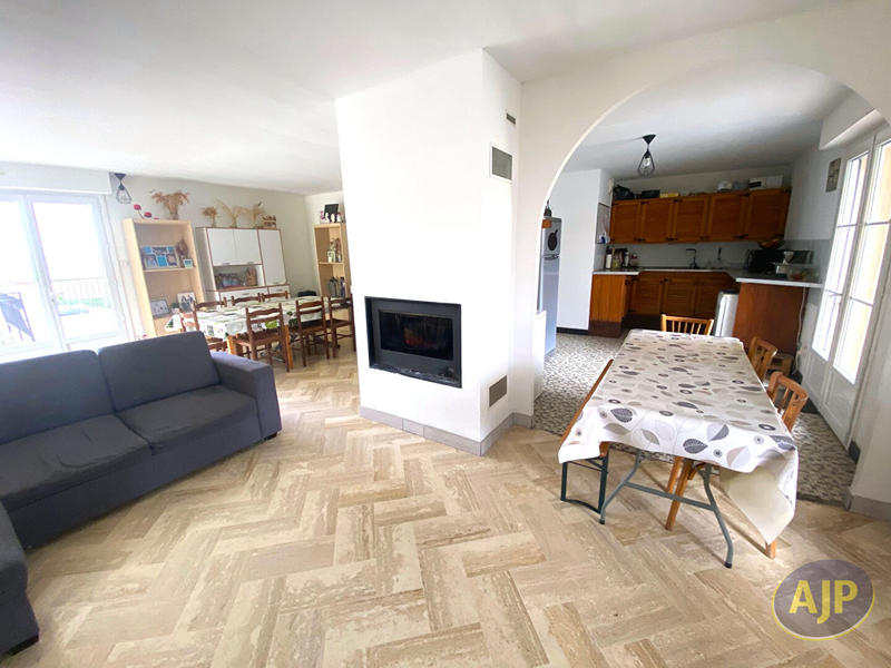 Maison - 136 m² - 7 pièces