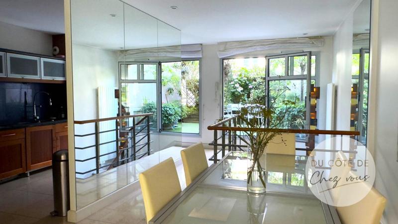 Demeure - 292 m² - 8 pièces