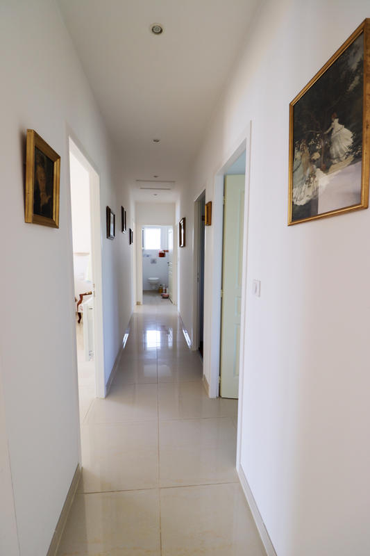 Maison - 220 m² - 7 pièces