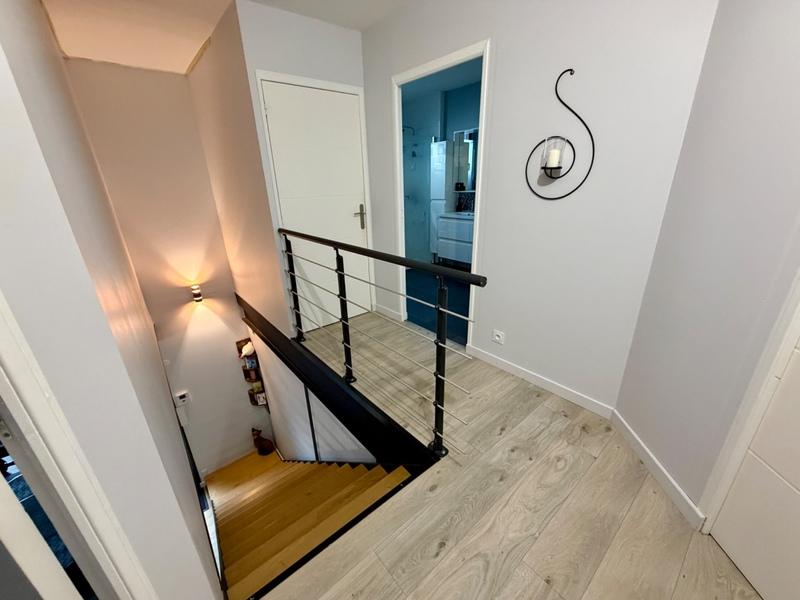 Maison - 151 m² - 6 pièces