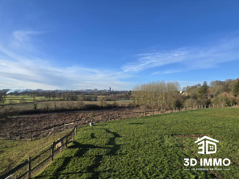 Maison - 305 m² - 7 pièces