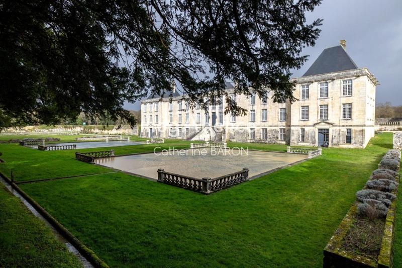 Appartement - 220 m² - 8 pièces