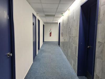 Bureau - 550 m²