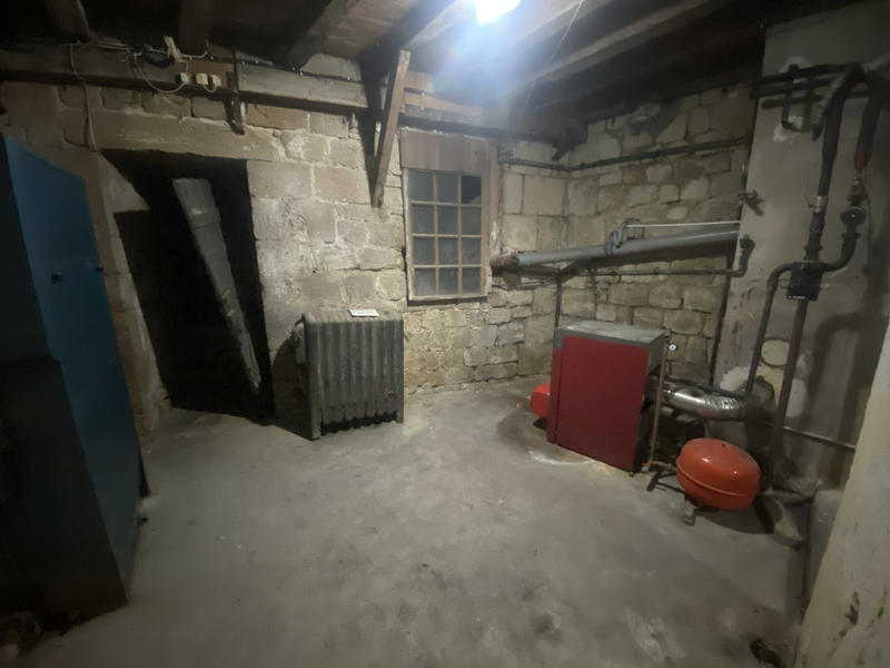 Maison - 310 m² - 5 pièces