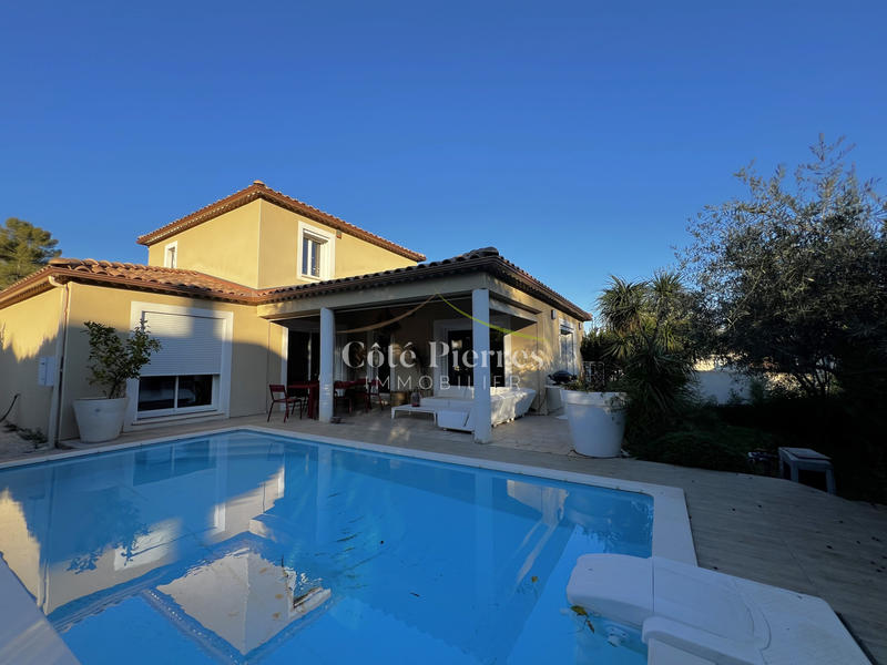 Villa - 140 m² - 6 pièces