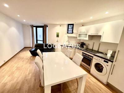 Appartement - 89 m² - 3 pièces