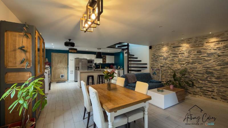 Maison - 105 m² - 4 pièces