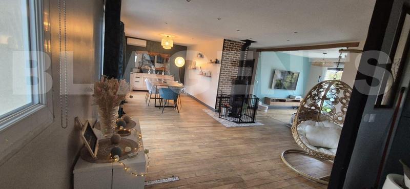 Maison - 150 m² - 5 pièces