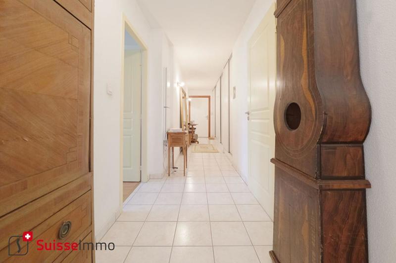 Appartement - 97 m² - 5 pièces