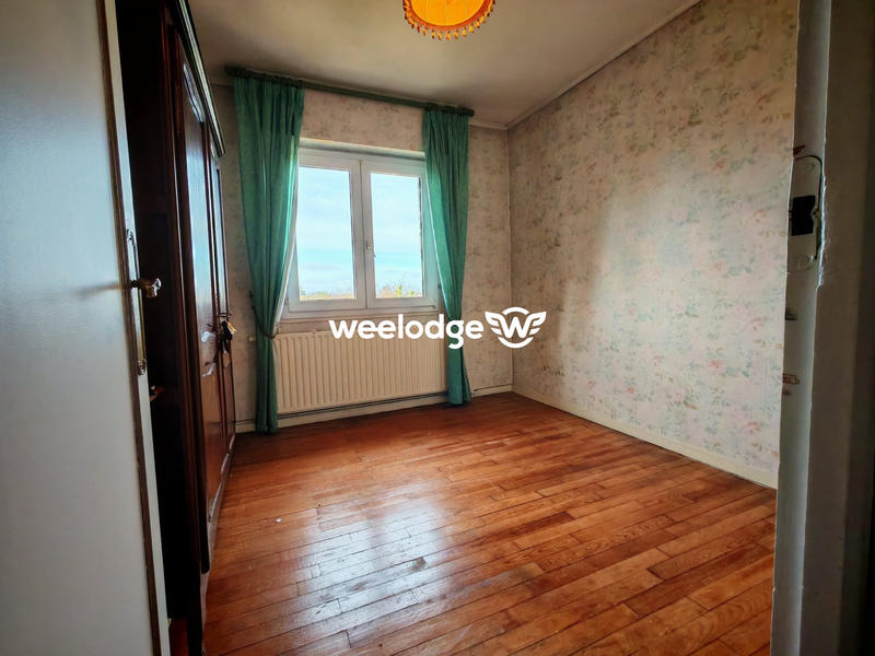 Maison - 83 m² - 5 pièces