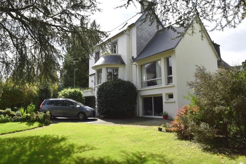 Maison - 169 m² - 7 pièces