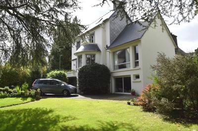 Maison - 169 m² - 7 pièces