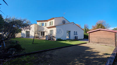 Maison - 163 m² - 6 pièces