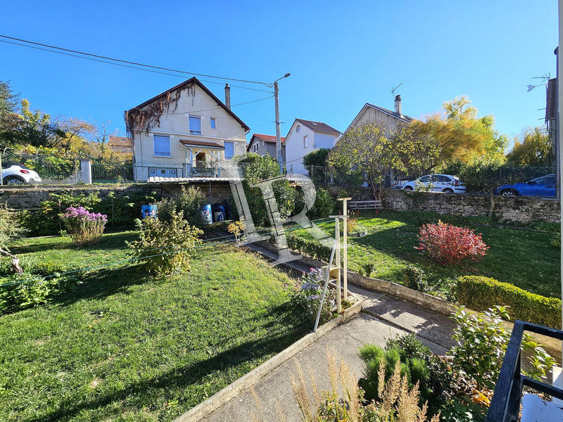 Maison - 87 m² - 4 pièces