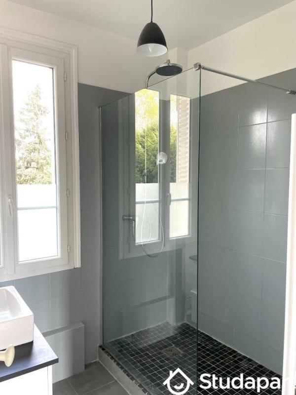 Chambre - 14 m² - 1 pièce