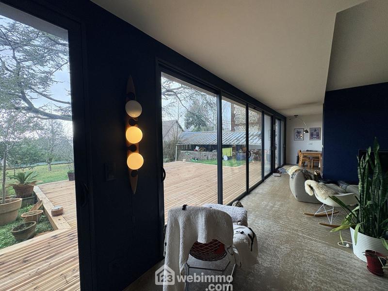 Maison - 225 m² - 7 pièces