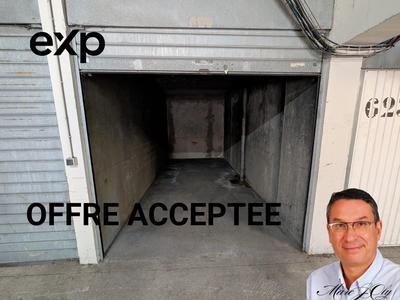 Parking / Garage - 11 m²