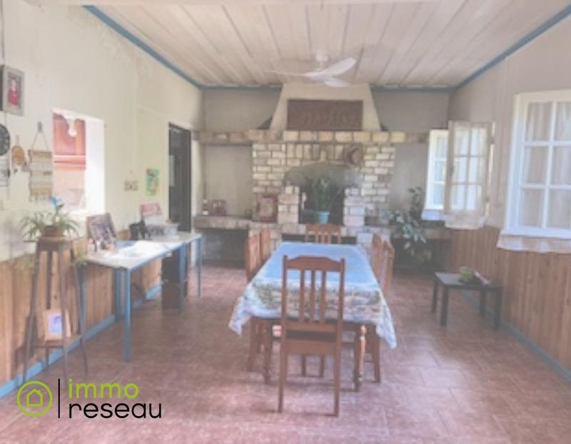 Maison - 268 m² - 9 pièces