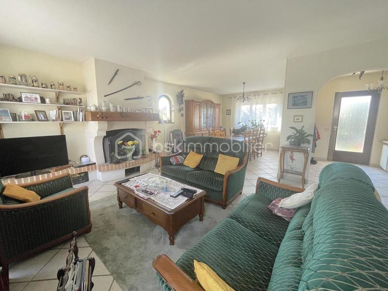 Maison traditionnelle - 165 m² - 7 pièces