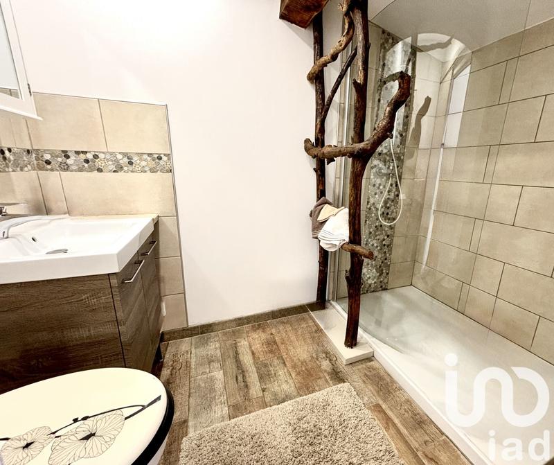 Maison - 248 m² - 8 pièces