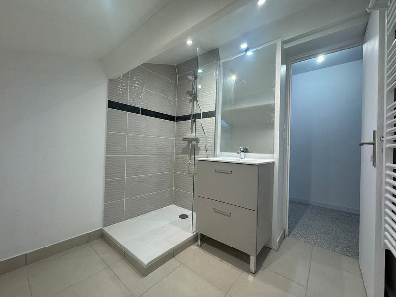 Appartement - 60 m² - 2 pièces