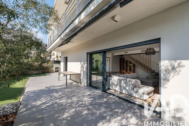Maison de maîtres - 136 m² - 6 pièces