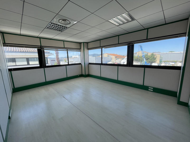 Bureau - 260 m²