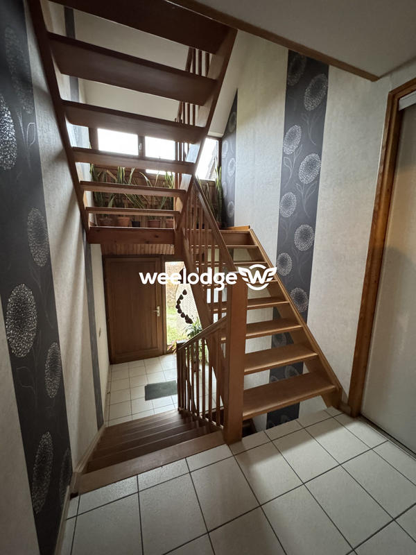 Maison - 123 m² - 8 pièces