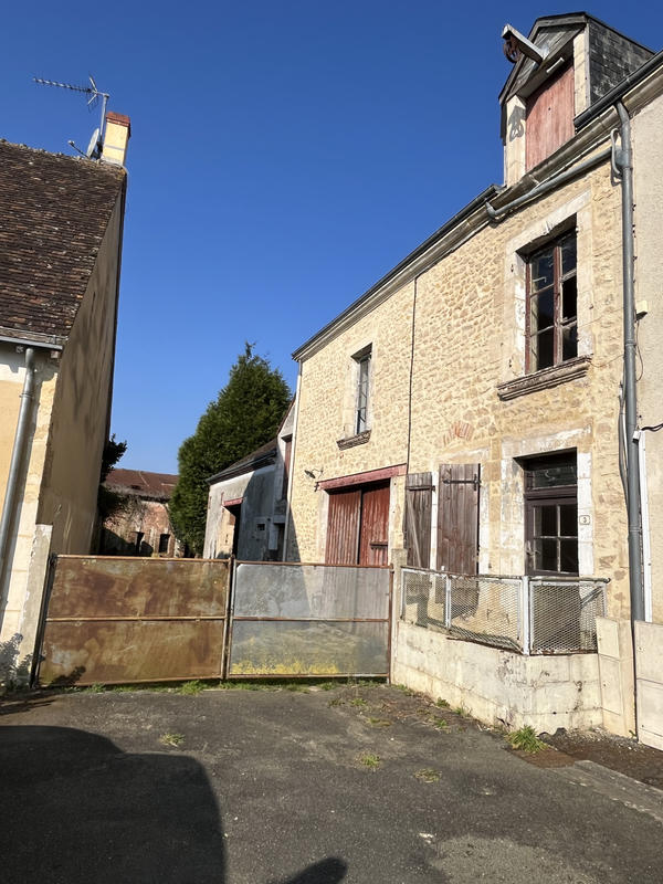 Maison - 150 m² - 4 pièces